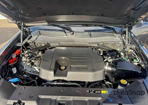 2023 Land Rover Defender 130 First Edition z USA, uszkodzony, nr VIN SALEVFEUXP2145415